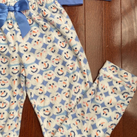 Sleep On It Snowmen “HoliYay!” Pajama Set - Picture 7 of 9